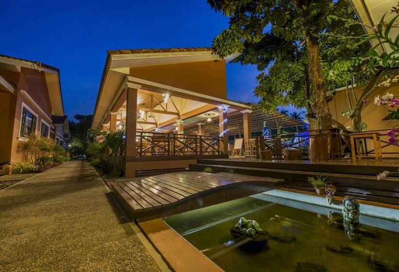 Hotel River Top Lodge