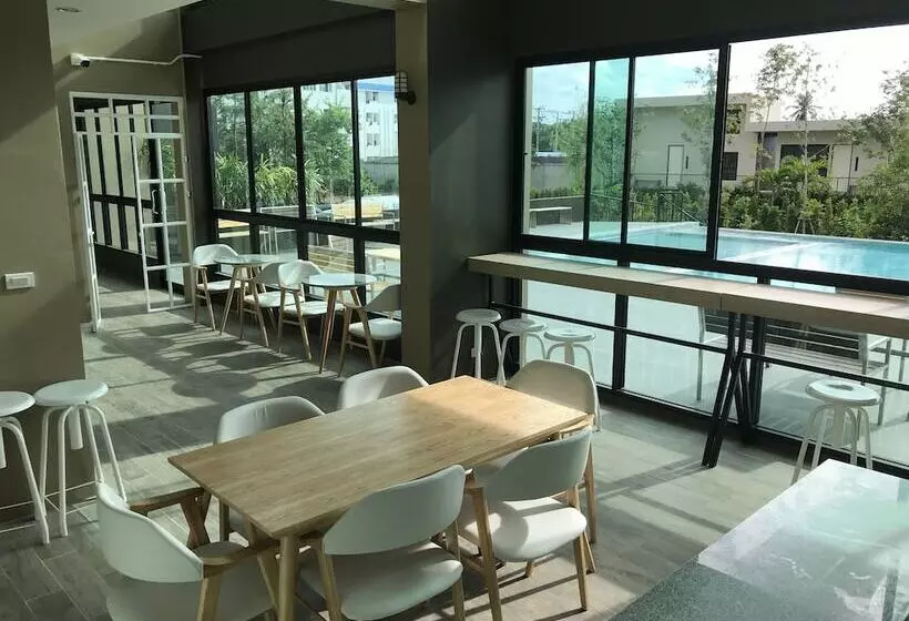 ホテル The Residence Thepkanjana