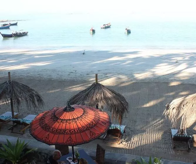 هتل Yoma Cherry Lodge