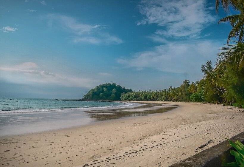 هتل Yoma Cherry Lodge