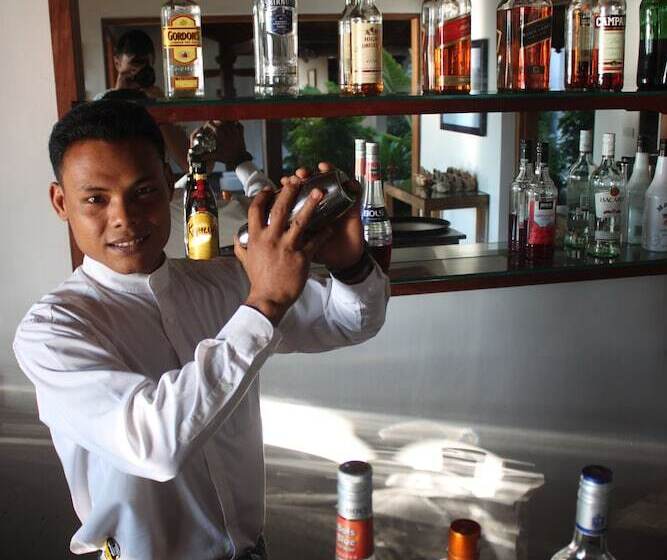 هتل Yoma Cherry Lodge