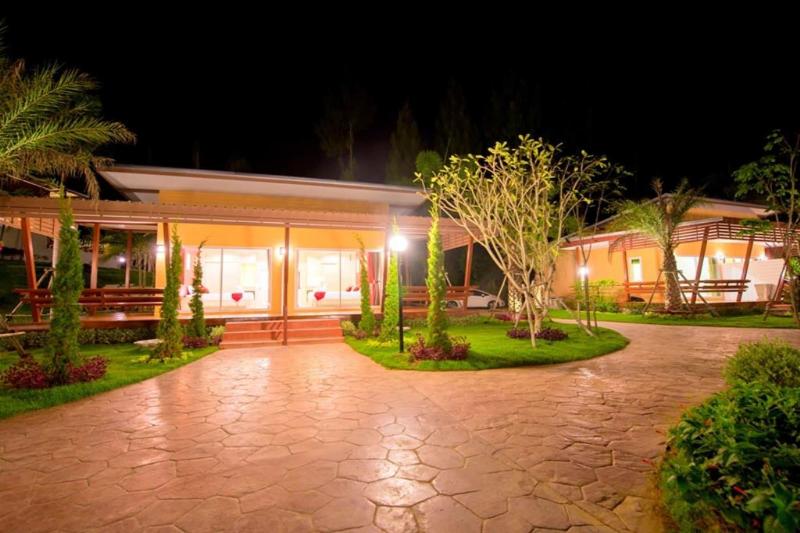 Lemon Chalet Kaeng Krachan Resort