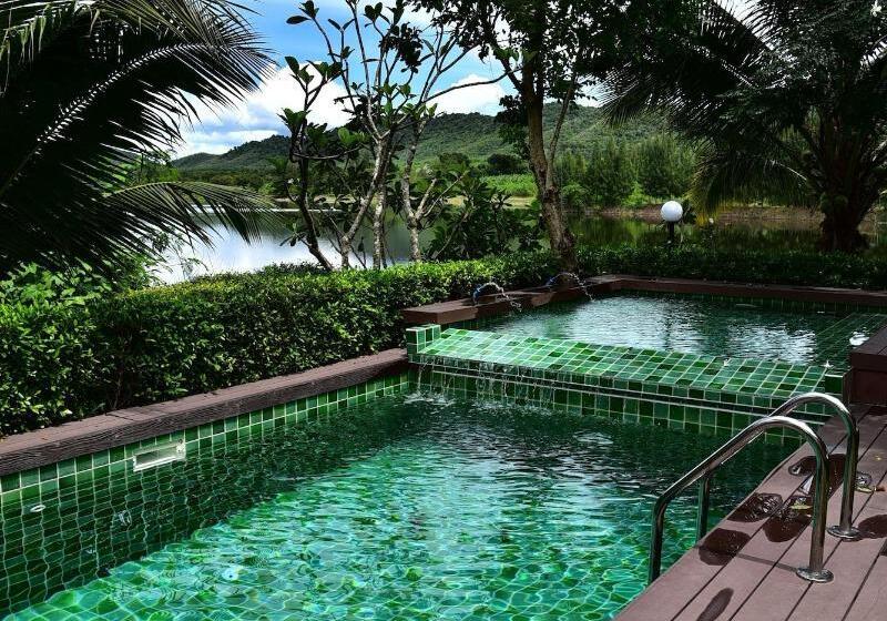 Lemon Chalet Kaeng Krachan Resort