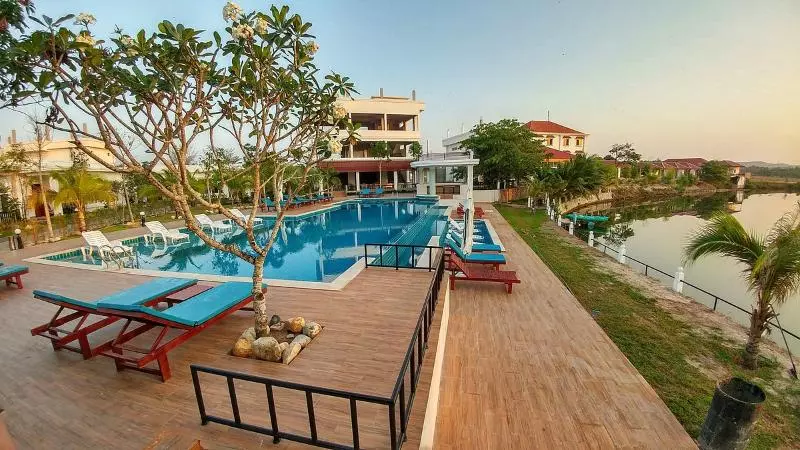 Mangrove River Resort