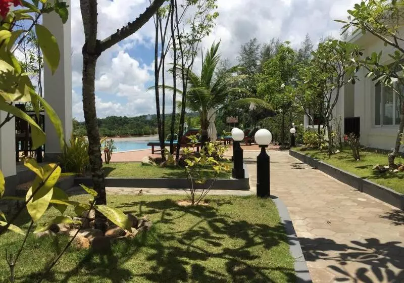 Mangrove River Resort