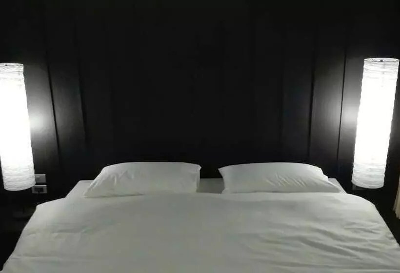 Trat 101 Hotel   Sha Certified