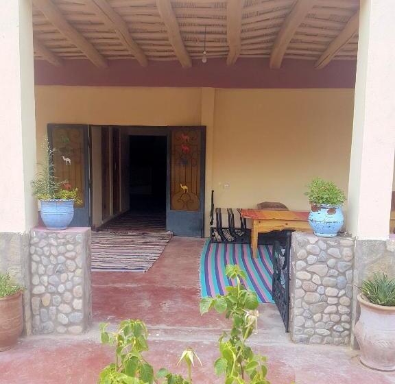 فندق صغير Auberge Kasbah Ait Marghad