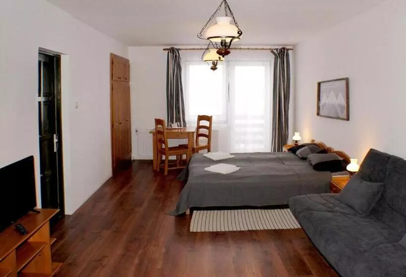 Súgó Panzió Madarasi Hargita