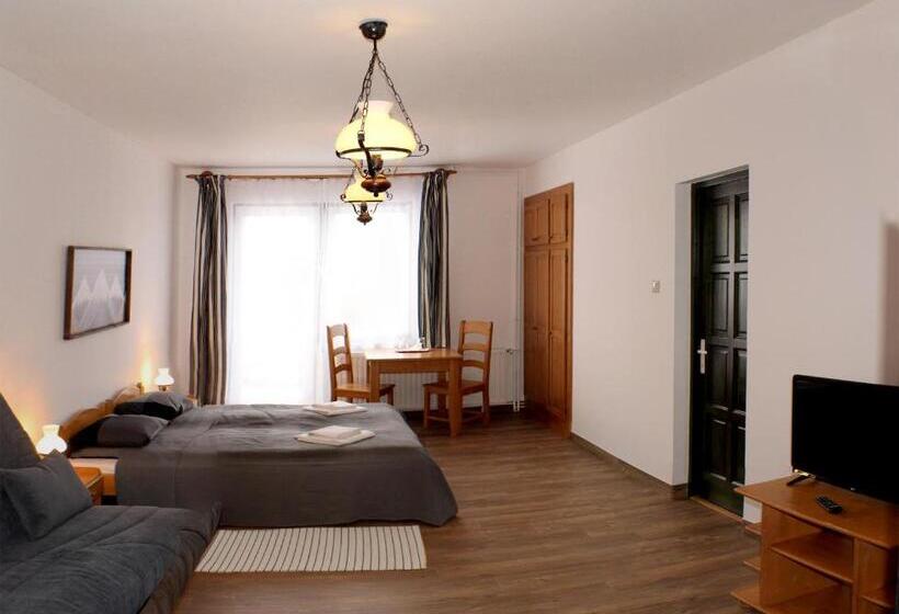 Súgó Panzió Madarasi Hargita