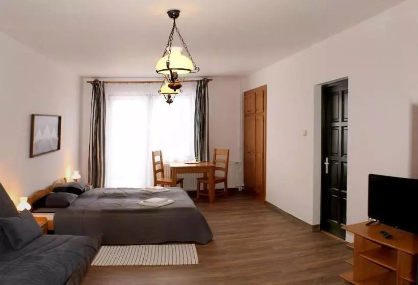 Súgó Panzió Madarasi Hargita