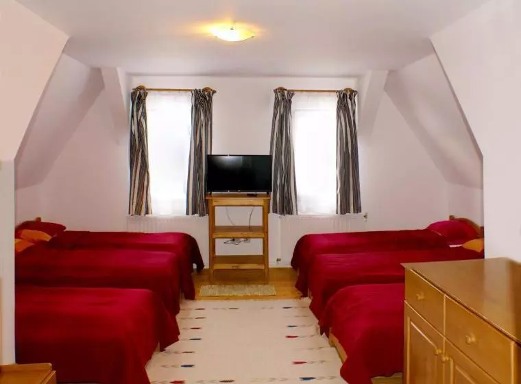 Súgó Panzió Madarasi Hargita