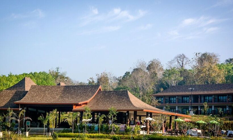 Hotel Phu Chom Mork Resort