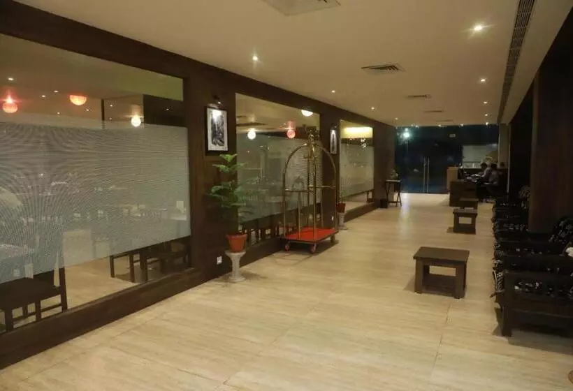 Hotelli The Byke Suraj Club, Junagadh