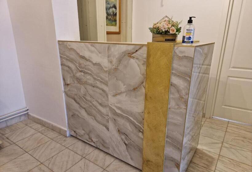 モーテル Korona King