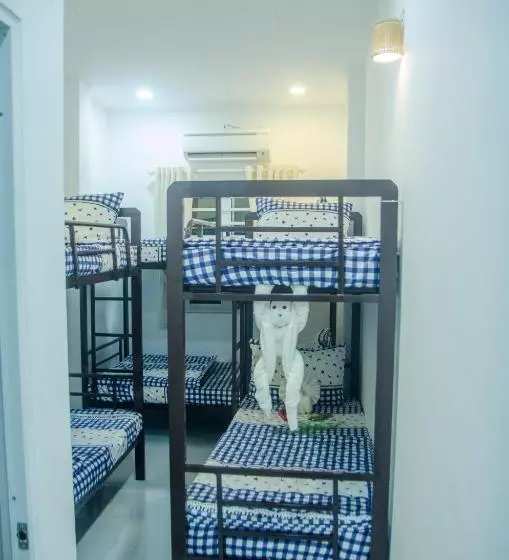 H Best Hostel Cafe Saigon