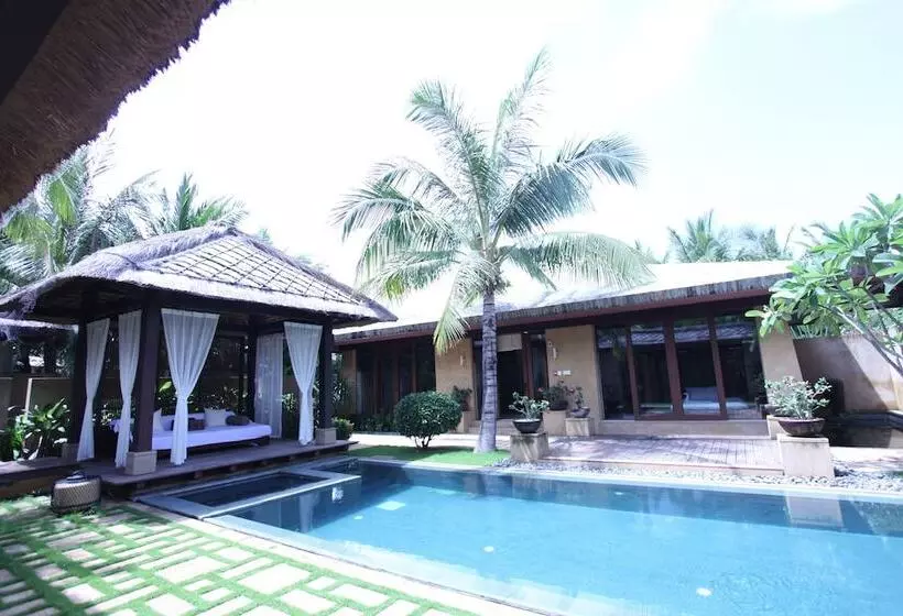 Hotelli Maritime Seclusive Life·perfume Bay