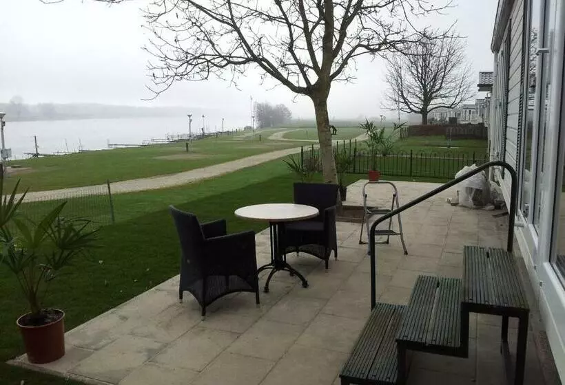 ユースホステル Veerhuys Tante Jet