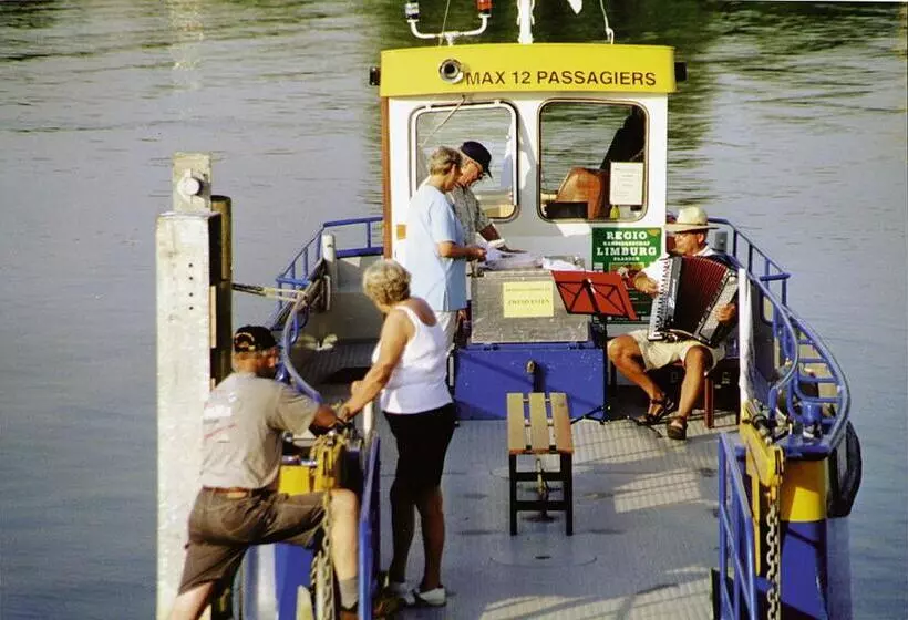 ユースホステル Veerhuys Tante Jet