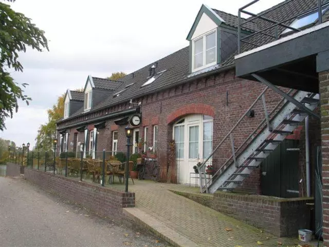 ユースホステル Veerhuys Tante Jet