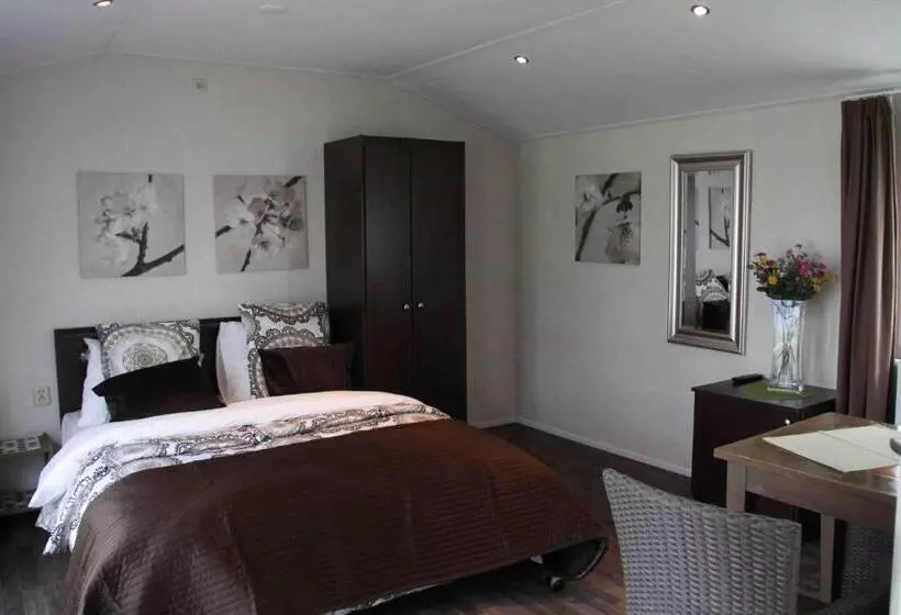 ユースホステル Veerhuys Tante Jet