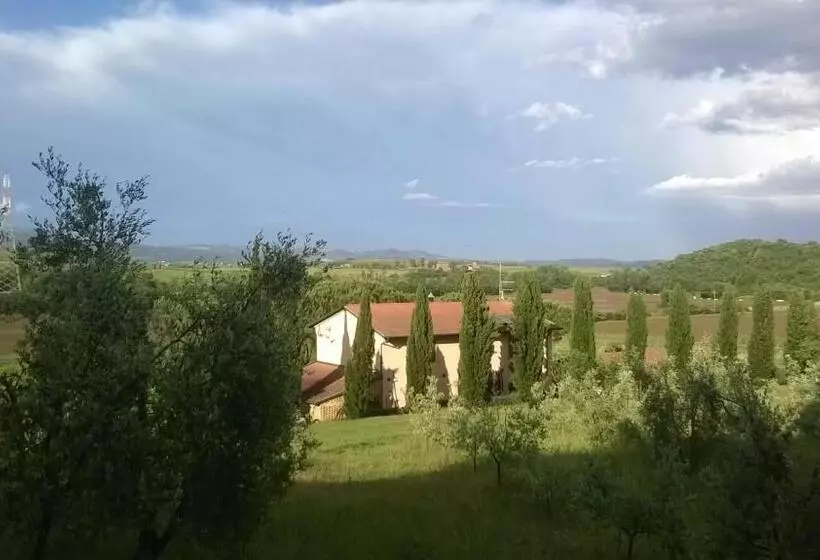 ホテル Agriturismo Podere Mulinaccio