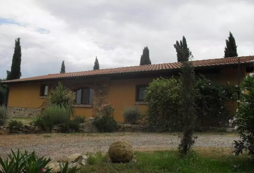 ホテル Agriturismo Podere Mulinaccio