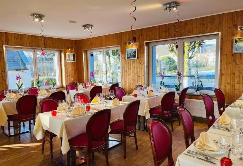 ホテル Aux Beaux Rivages En Gaume