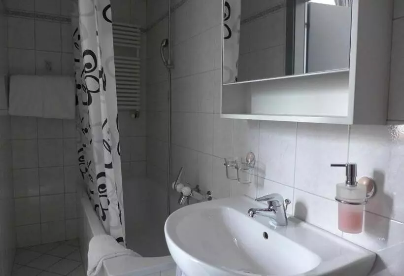 ホテル Hôtel Restaurant De La Gare