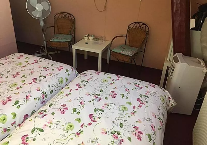 Paul En Lettie's Bed And Breakfast