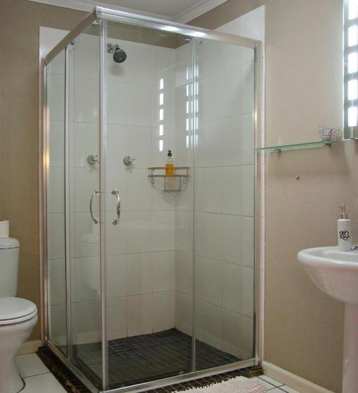 פנסיון Desert Dew Guest House