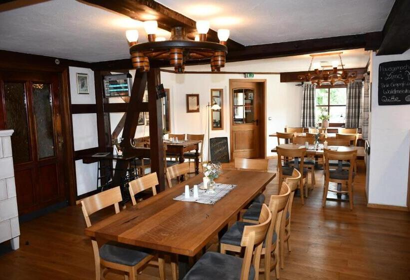 Пансион Deutsches Haus Hotel Restaurant Gastwirtschaft Biergarten Am Radweg Bermuthshain