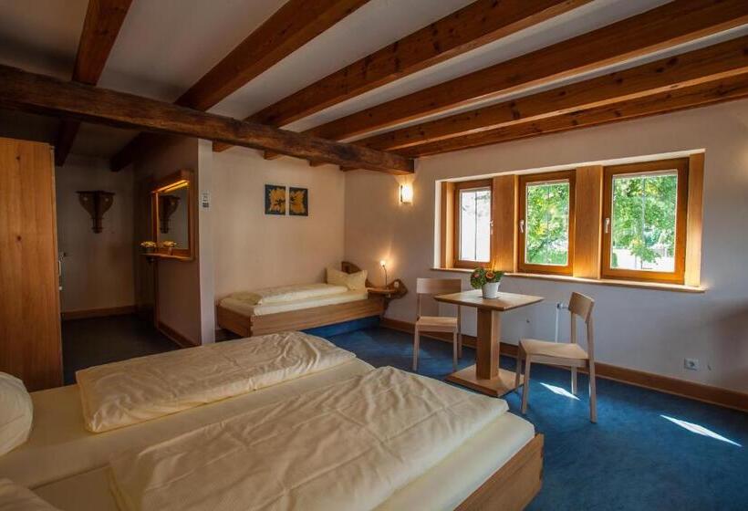 Пансион Deutsches Haus Hotel Restaurant Gastwirtschaft Biergarten Am Radweg Bermuthshain