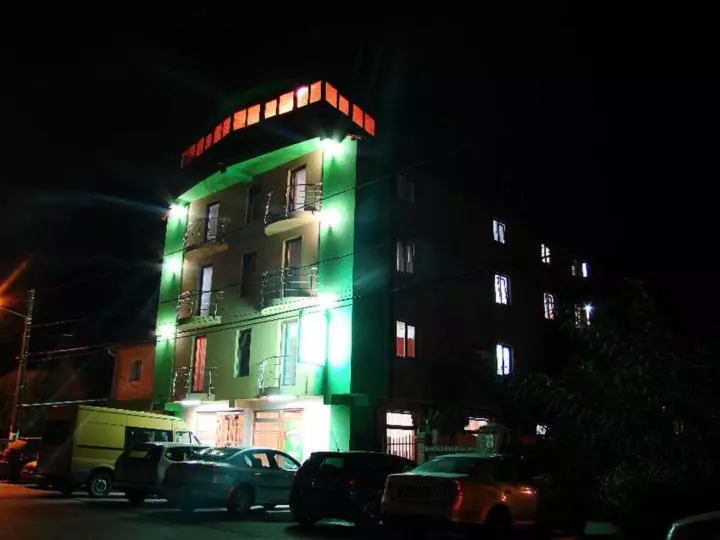 Pensiunea Ivu Si Raul