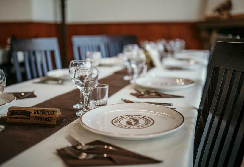 منتجع Complex Turistic Han Pescaresc