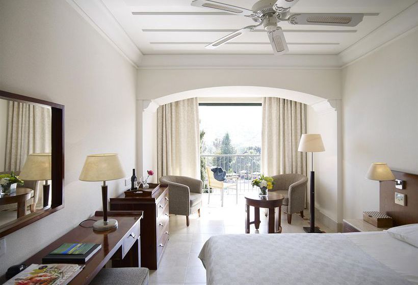 Columbia Beachotel Pissouri