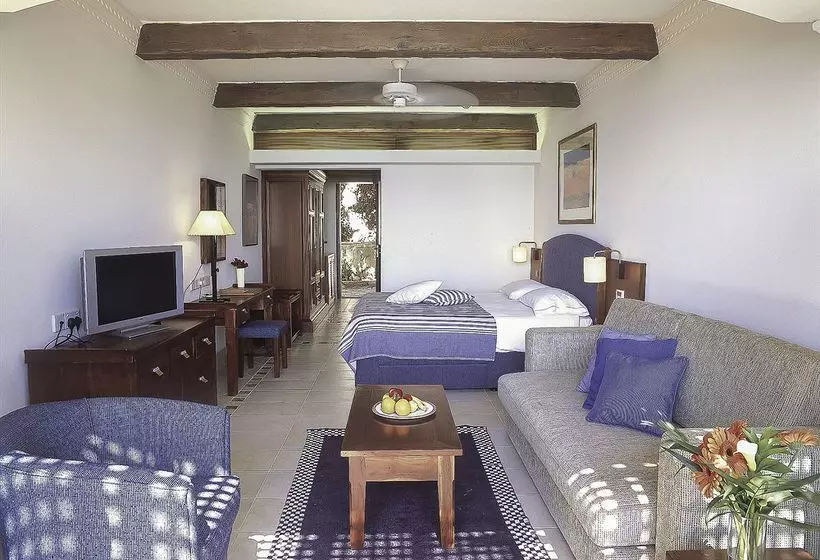 Columbia Beachotel Pissouri