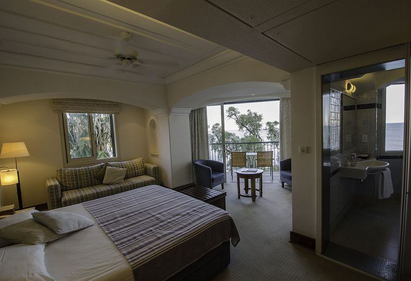 Columbia Beachotel Pissouri