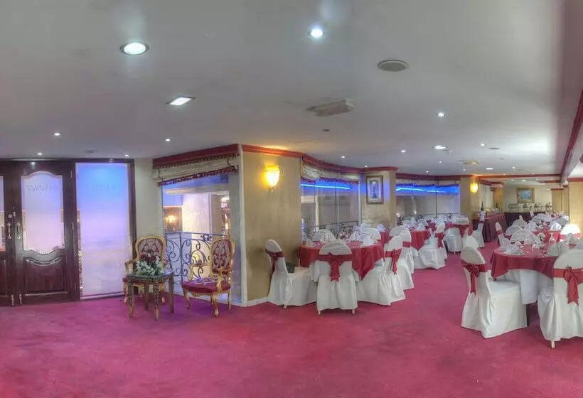 Al Maha Regency Hotel Suites   Managed By Aoudi Consultants