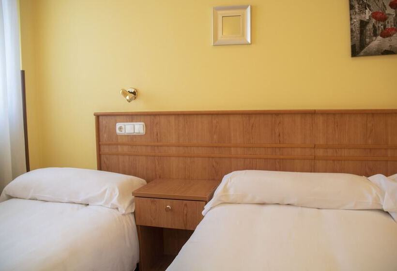 ホテル Alda Estación Oviedo