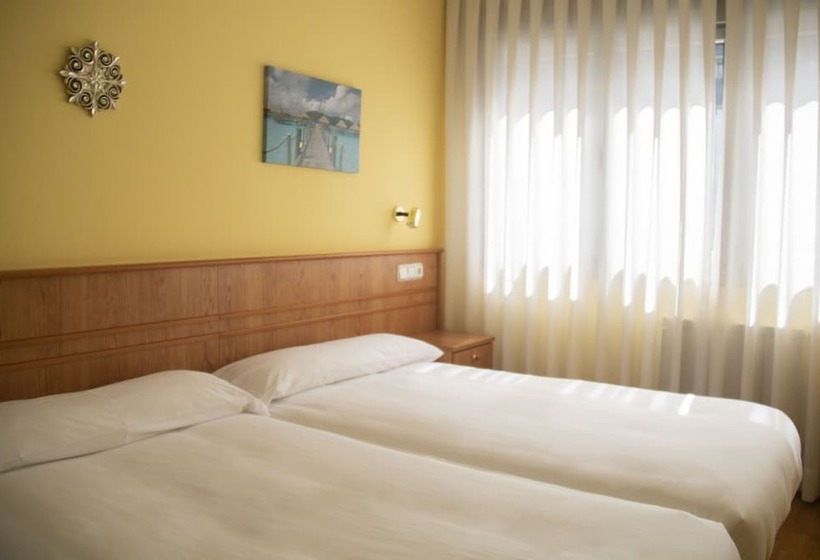 ホテル Alda Estación Oviedo