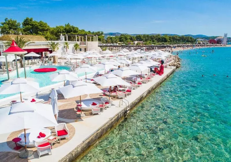 בית מלון כפרי Amadria Park Ivan