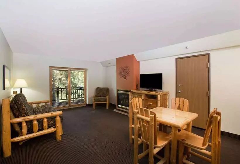 ホテル Americinn By Wyndham Pequot Lakes/jenkins