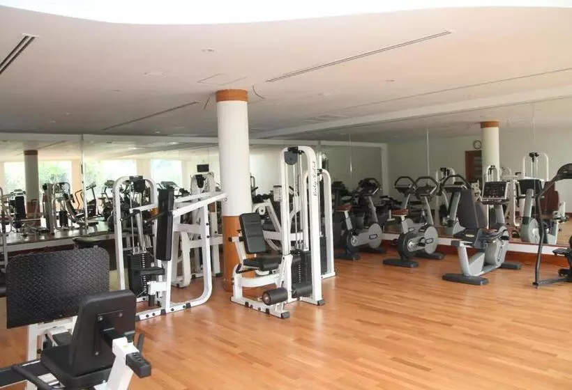 Отель Angkor Century Resort & Spa