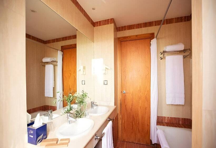 Отель Bakour Oh Nice Costa del Sol