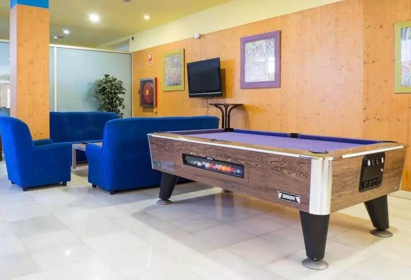 Отель Bezana Lago