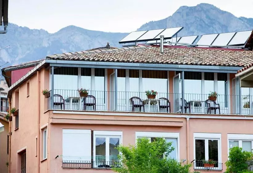 בית מלון כפרי Ca L'amagat