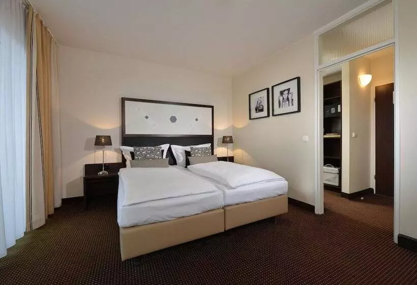 בית מלון כפרי Medo Köln