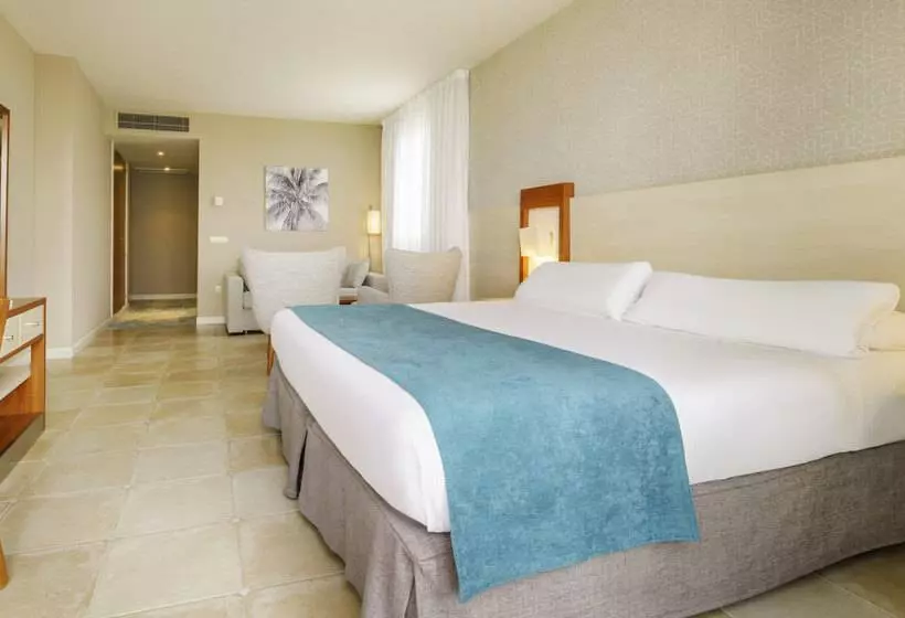 هتل Ilunion Fuengirola