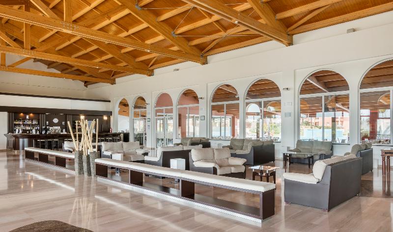 Отель Ilunion Sancti Petri