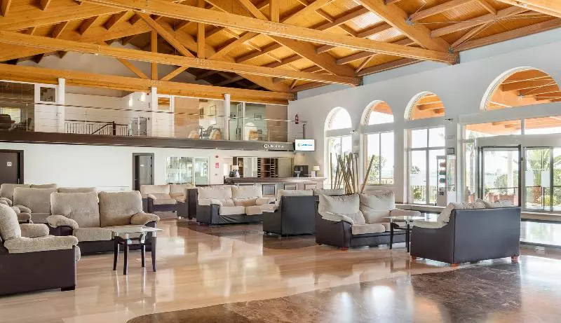 ホテル Ilunion Sancti Petri